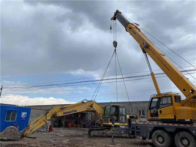 花垣县25吨吊车的工作半径是多少？