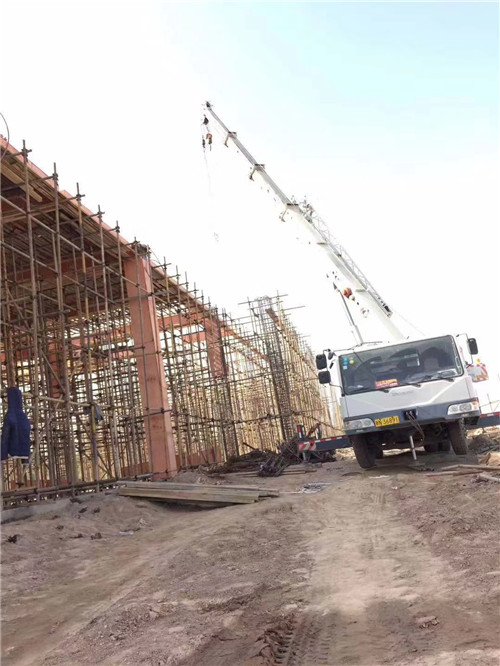 花垣县吊车作业的安全注意事项有哪些？